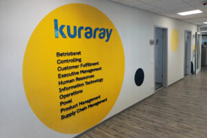 Mehr über den Artikel erfahren „Silodenken abbauen“ – Eine neue Arbeitswelt für Kuraray, Troisdorf